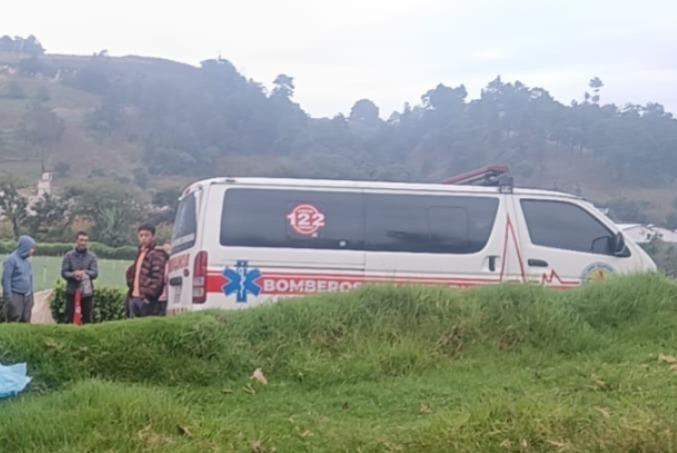 Hallan a mujer sin vida en terreno de San Cristóbal Totonicapán