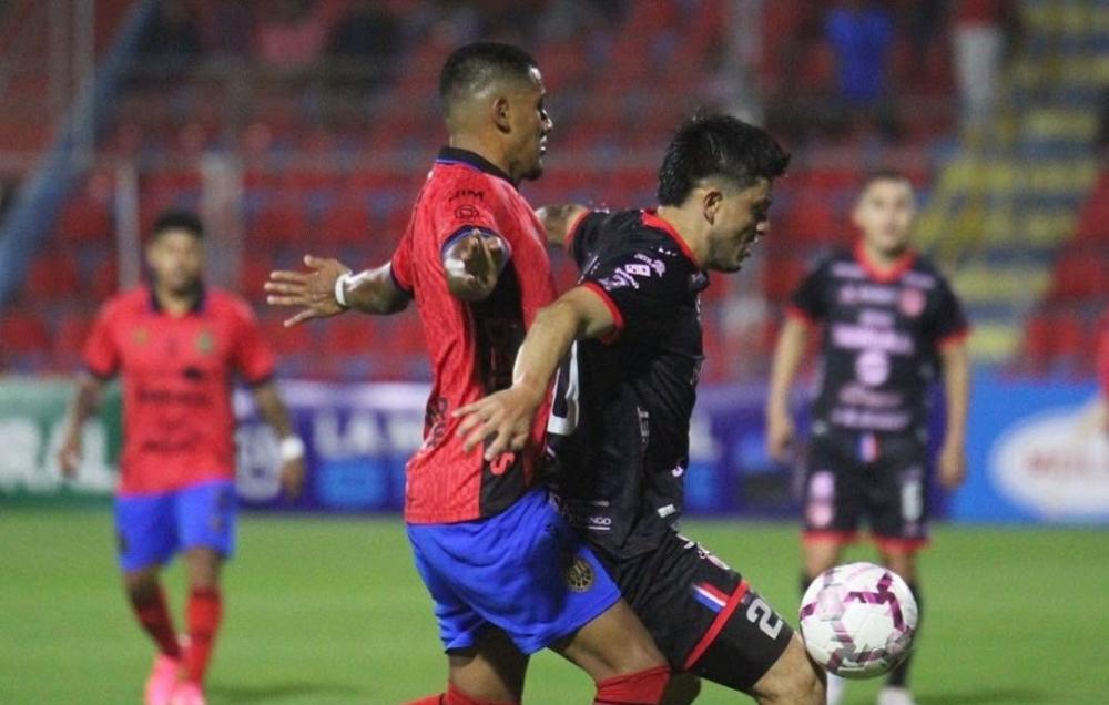 Xelajú MC pierde ante Municipal y ahora apunta a la Copa