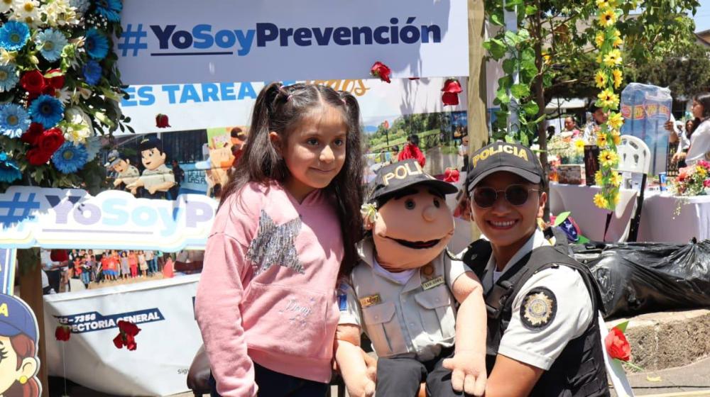 PNC con presencia en el Festival Entre Pétalos en Quetzaltenango