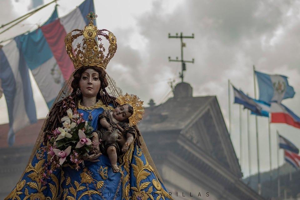 La Virgen del Rosario volverá al Altar Mayor en septiembre
