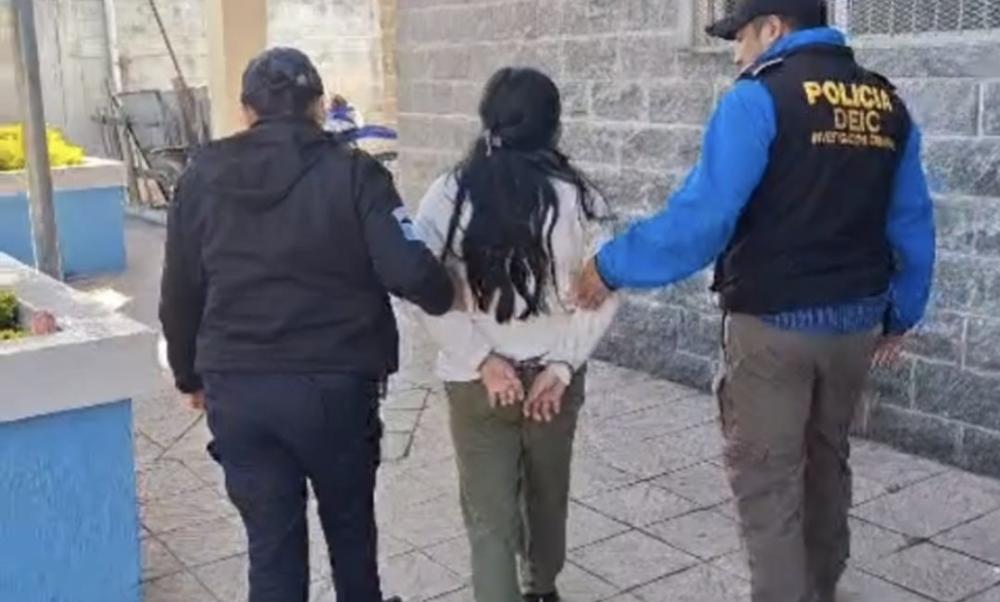 Capturan a mujer por presuntamente incendiar vivienda de su vecina 