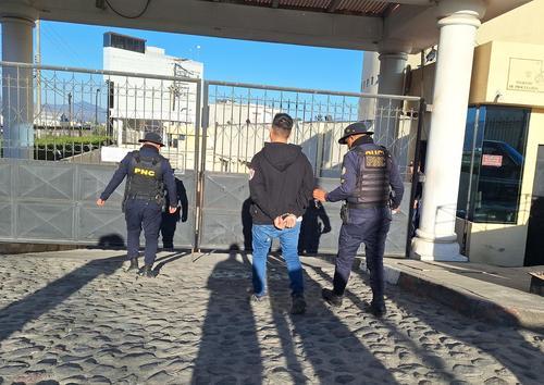 ¿Cómo habría operado el expromotor para apropiarse de más de Q350 mil?