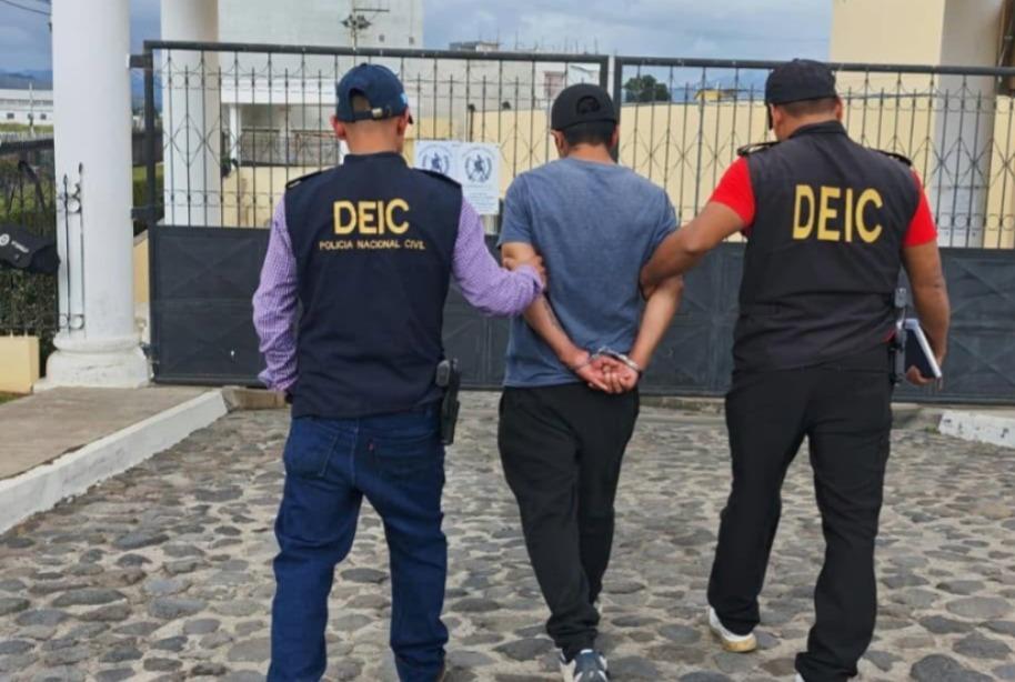  Capturan a hombre requerido por femicidio en Xela 