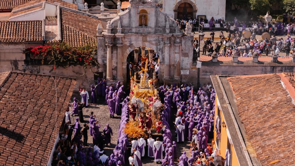 Semana Santa 2026 deja histórico ingreso de Q3 mil 618 millones