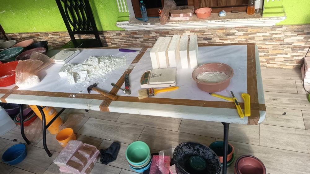¿Qué contenía el laboratorio desmantelado en Ayutla, San Marcos?