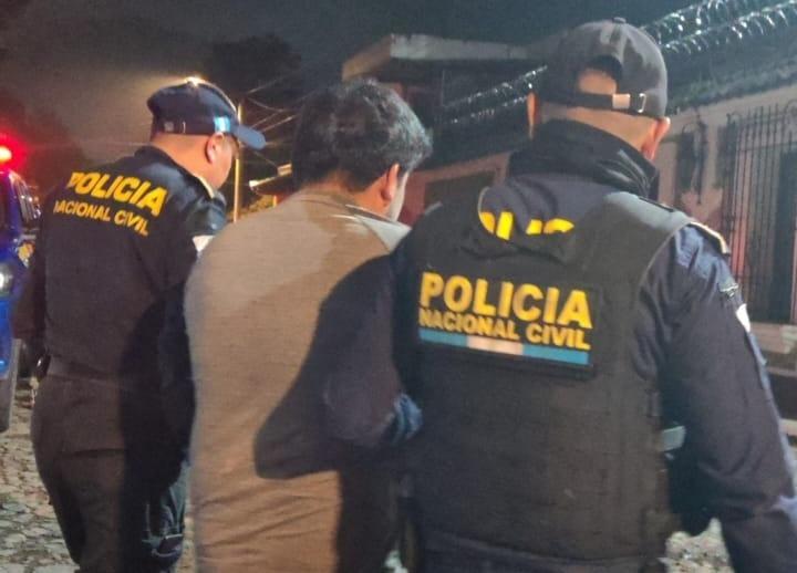 Joven detenido por robar más de Q1 mil 400 en mercadería