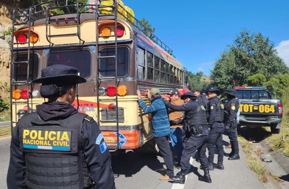 PNC despliega operativo de seguridad vial en Ruta Interamericana 