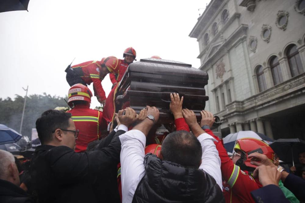 Despiden a Solórzano Foppa durante la conmemoración de la Revolución