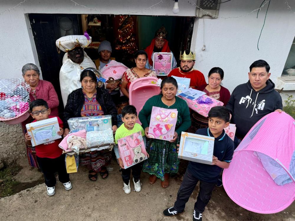 Así entregamos los regalos de La Voz de la Cigüeña 