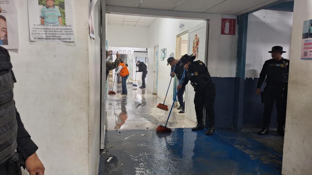 Controlan incendio en Hospital de Mazatenango sin heridos