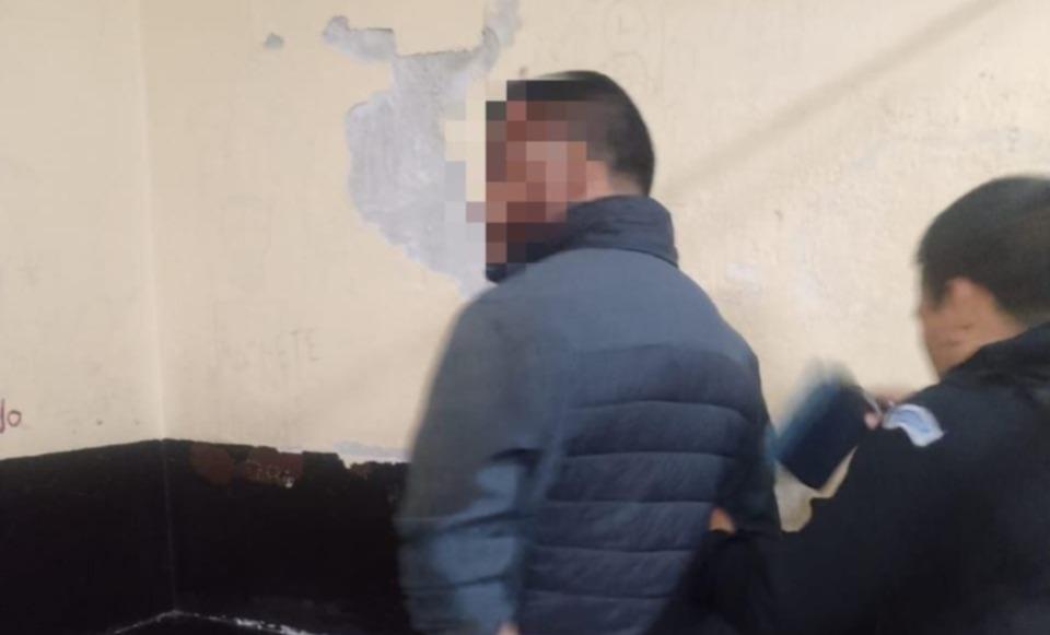 Detienen a hombre por disparar al aire con pistola ilegal en zona 3