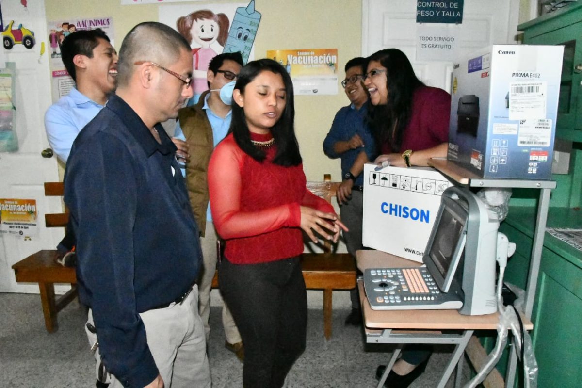 Universitarios se unen para donar ultrasonido