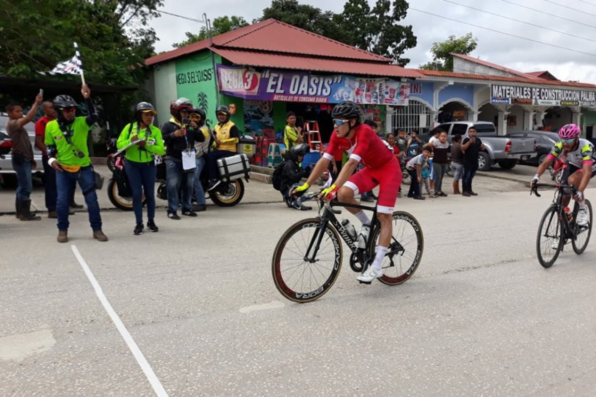 13 equipos corren por Guatemala en la 59 Vuelta Ciclística