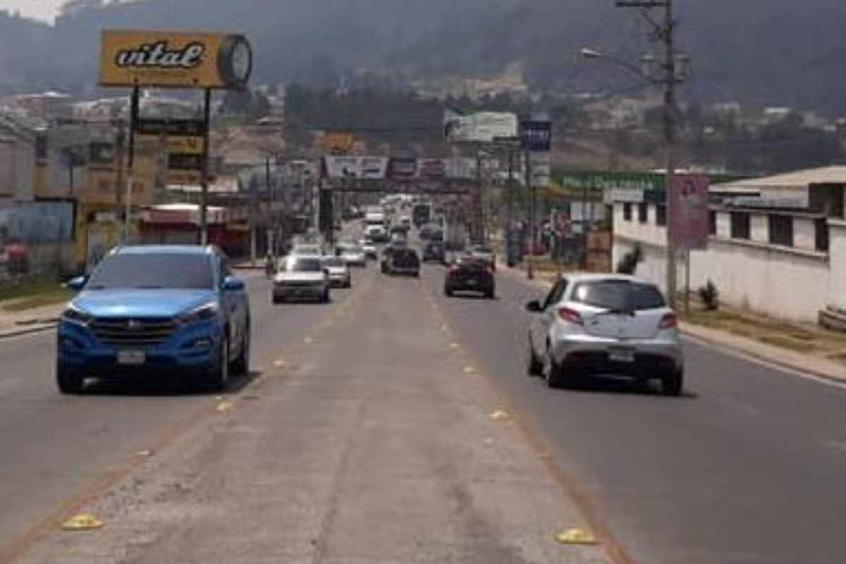 Giammattei ordena restricción de circulación vehicular en Quetzaltenango