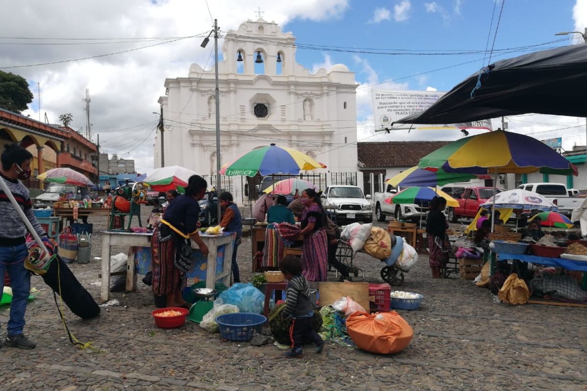 Suspenden la plaza más grande de Centroamérica