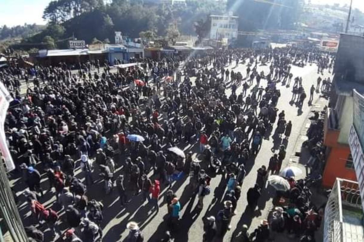 Manifestación en Sololá aglomera a vecinos en rechazo al gobierno
