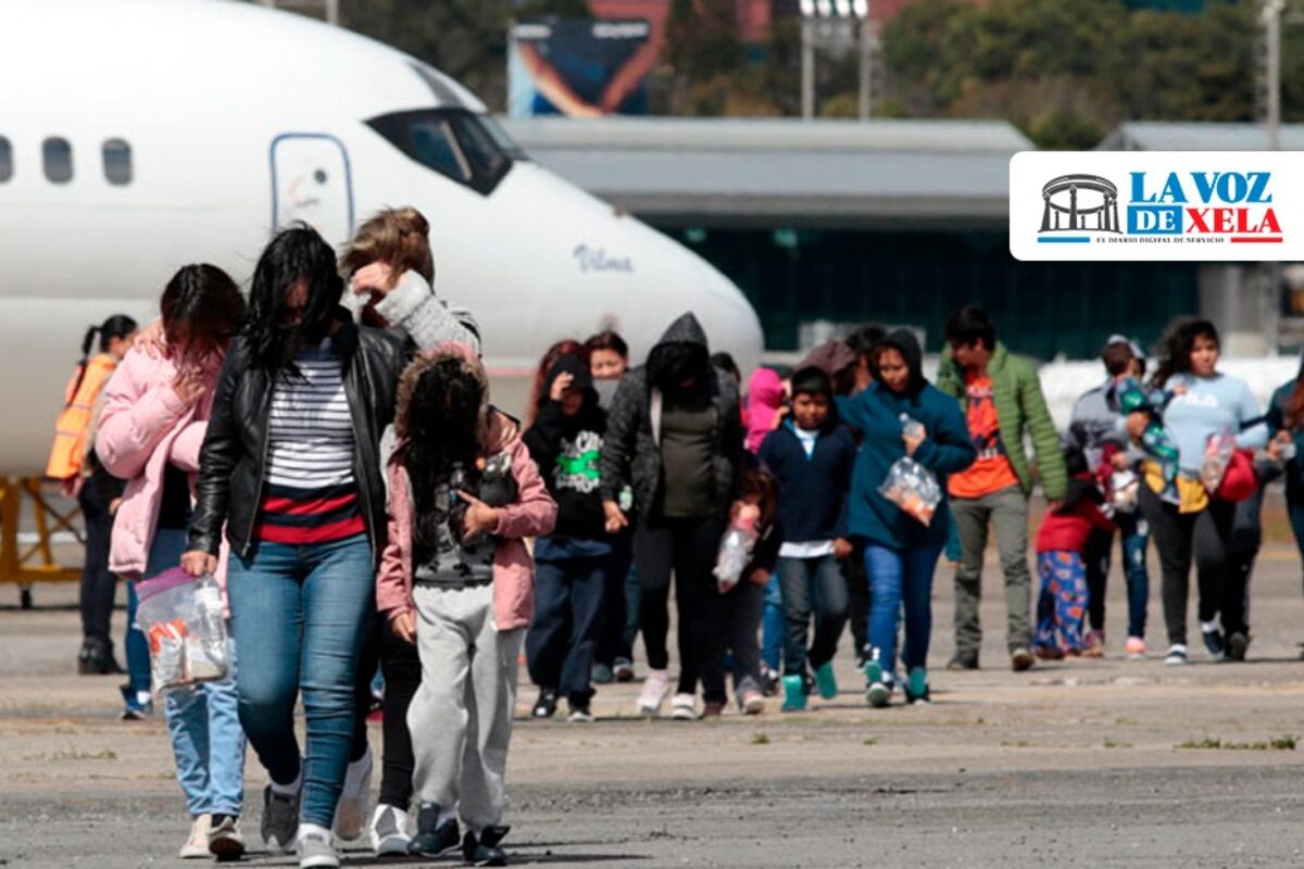 2022: van 31 vuelos y 84 buses de guatemaltecos deportados