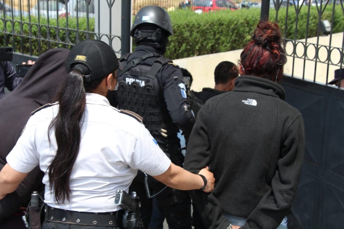 Capturan a presuntos asaltantes en Quetzaltenango