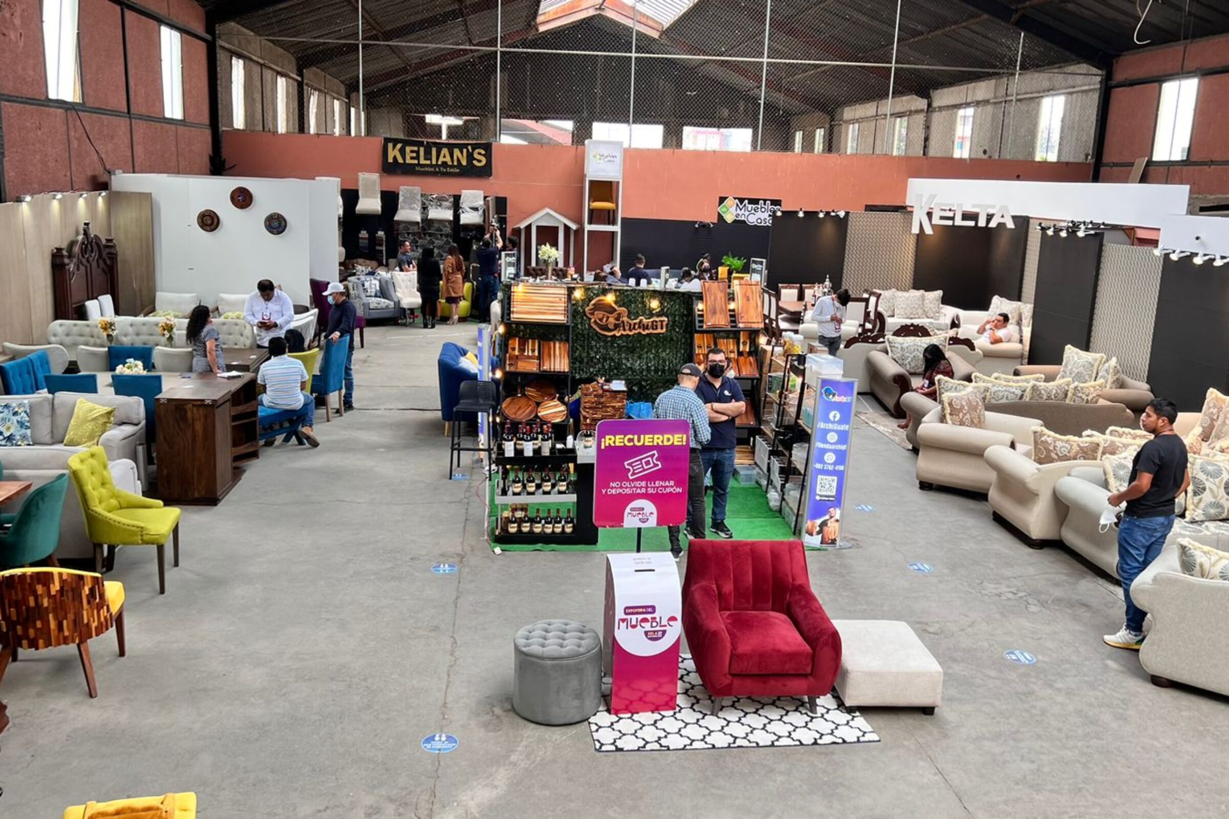 Viernes de Expoferia del Mueble en Xela y gana una butaca · La Voz de Xela