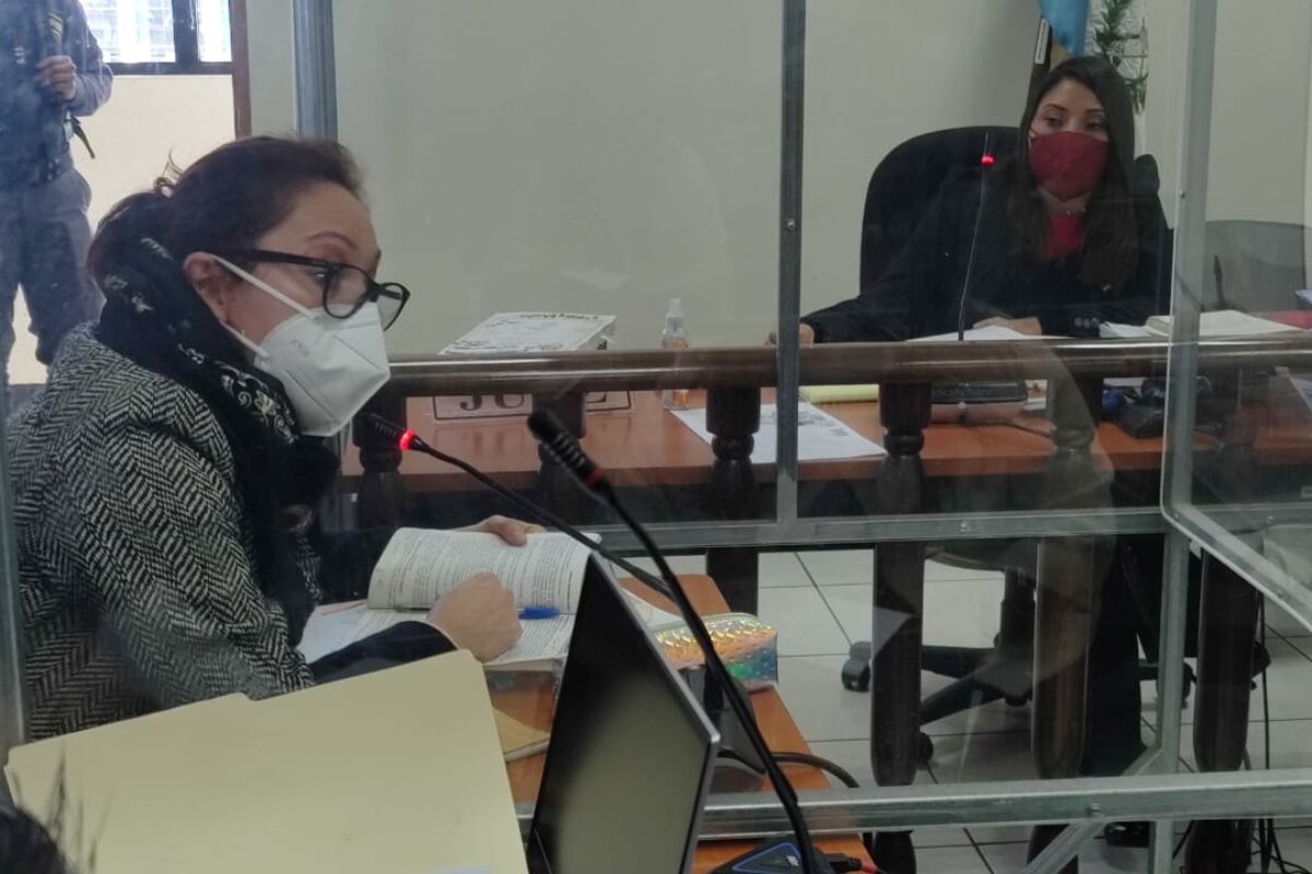 SIN ACCESO A MEDIOS | Ligan a proceso penal a exfiscal de Feci, Virginia Laparra