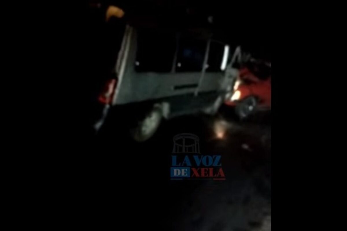 Tres heridos tras colisión de vehículos en el periférico de Quetzaltenango