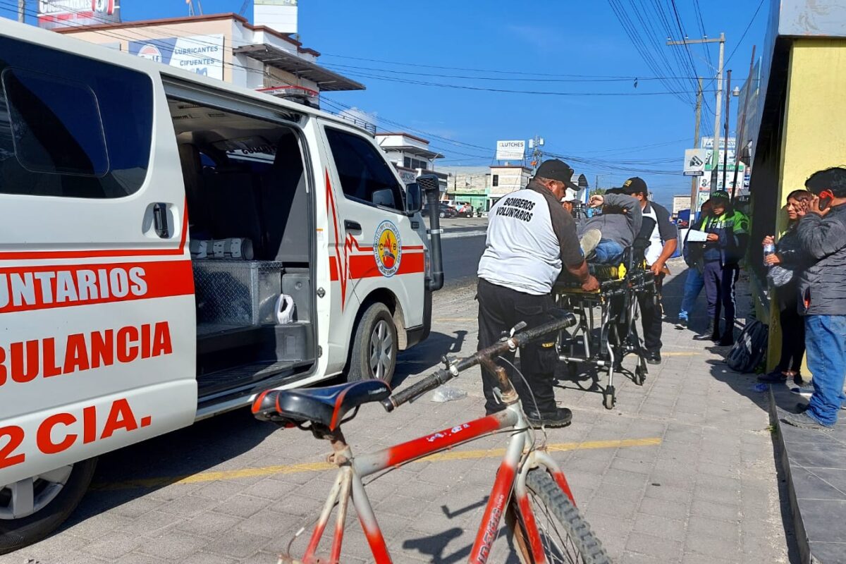 Picop colisiona con motorista en La Esperanza