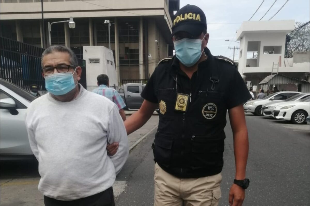 PNC captura a Hugo Rolando Gómez Osorio tras retornar a Guatemala en un vuelo de deportados