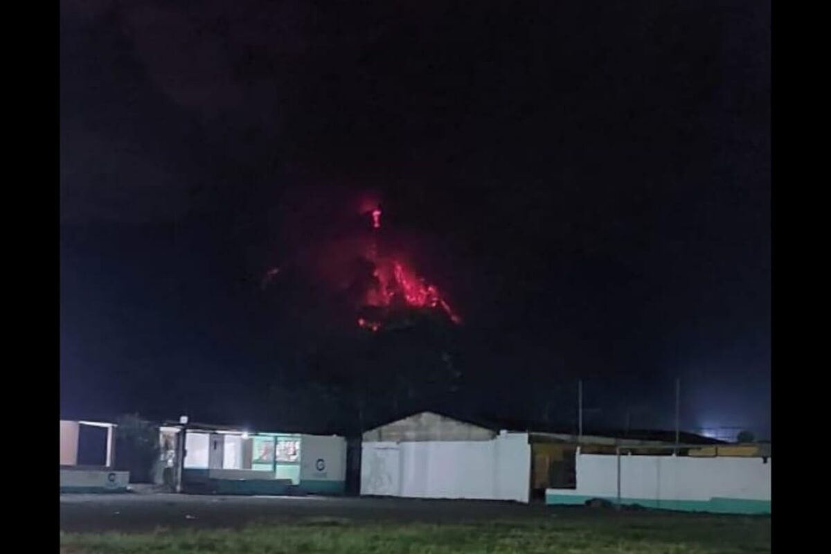 La fotografía del volcán Santiaguito tras intensa actividad