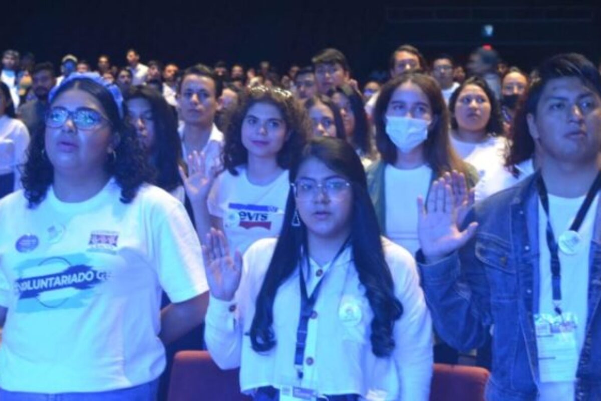 Más de 12 mil jóvenes voluntarios juramentados para apoyar las elecciones generales en Guatemala