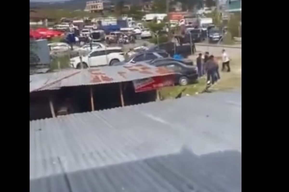 Violencia ensombrece desfile hípico en Huehuetenango: Tres muertos y siete heridos en balacera