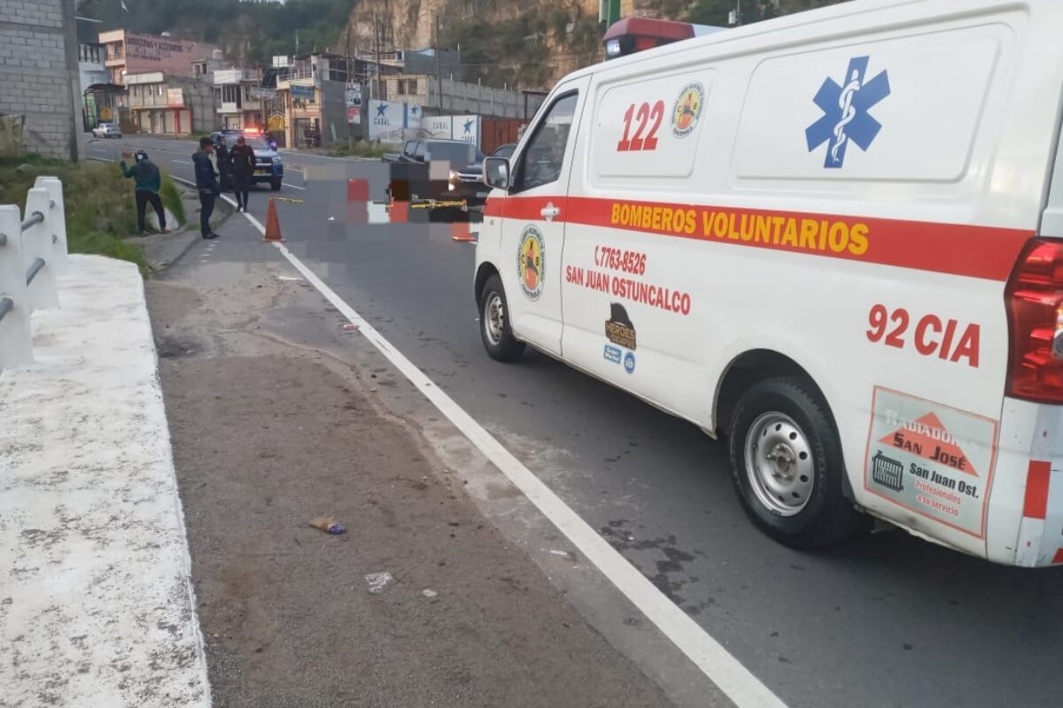 Ruta Interamericana: Mujer fallecida es llevada al Inacif tras ser arrollada en Ostuncalco