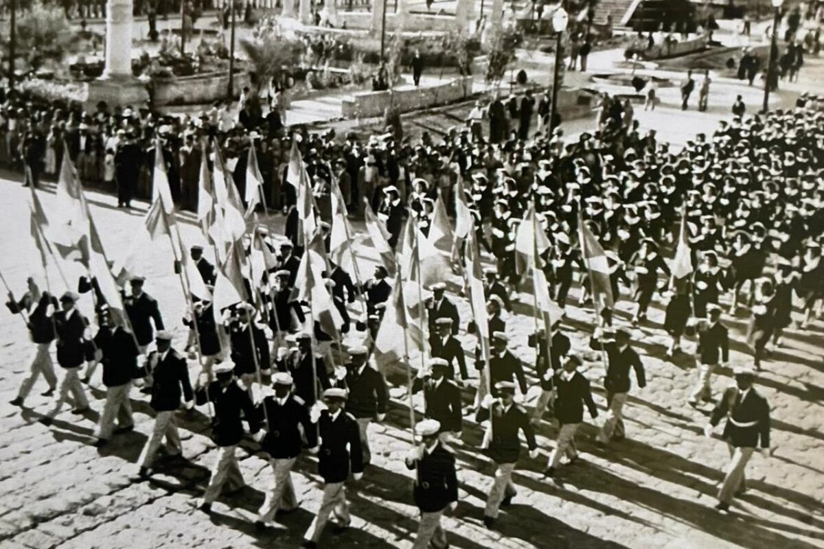 Recorramos el desfile quetzalteco desde su creación hasta la actualidad