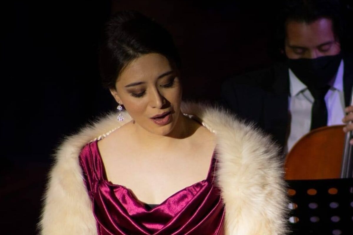Ana María Molina, soprano, deslumbrará en el Show Navideño