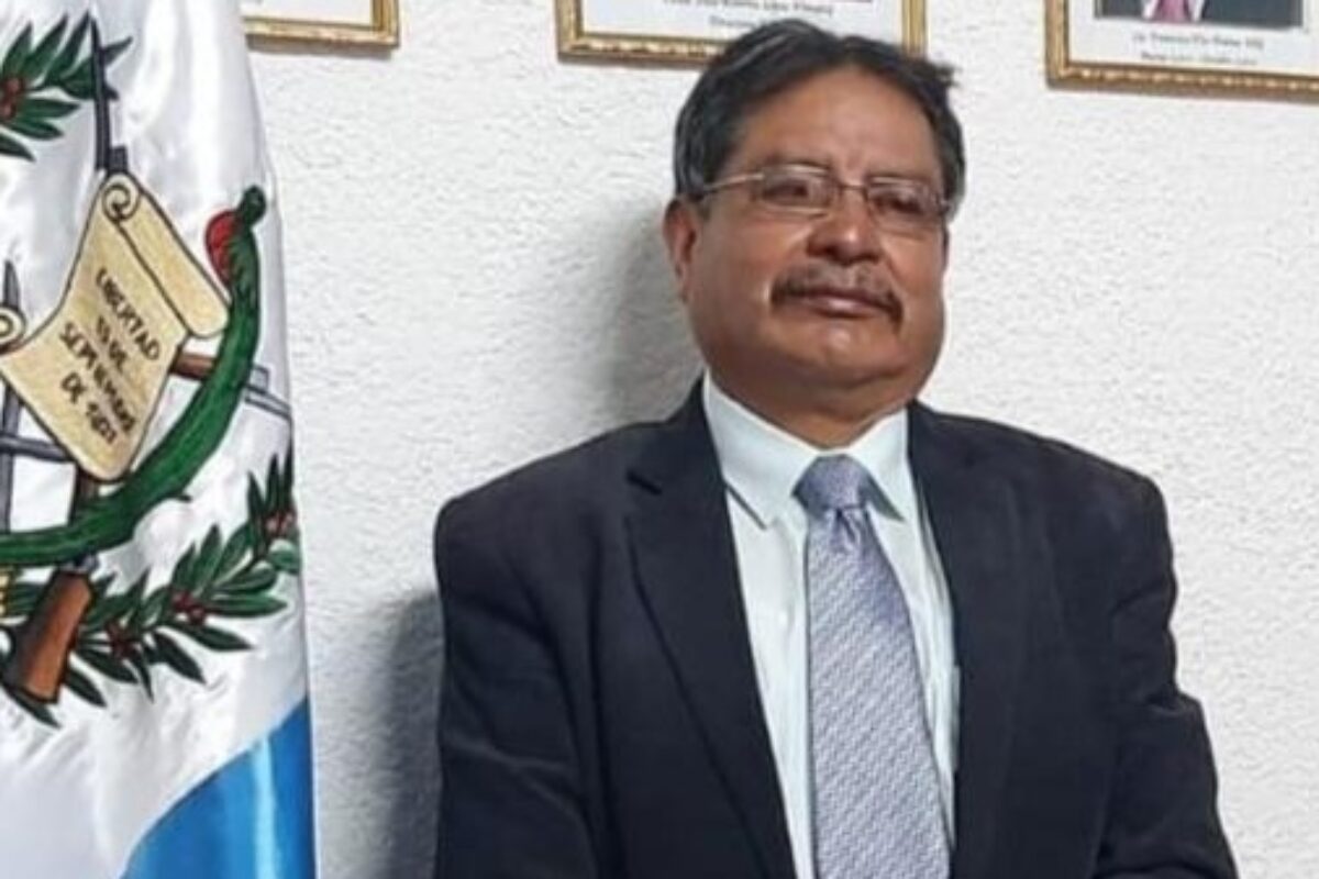 Destitución en Educación: Francisco Tito Huinac Reemplazado en Quetzaltenango