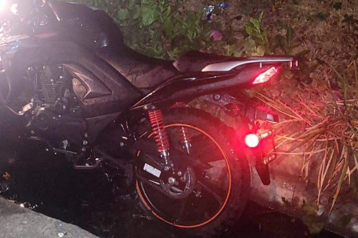 Trágico accidente en Retalhuleu: Hombre fallece al derrapar con su motocicleta