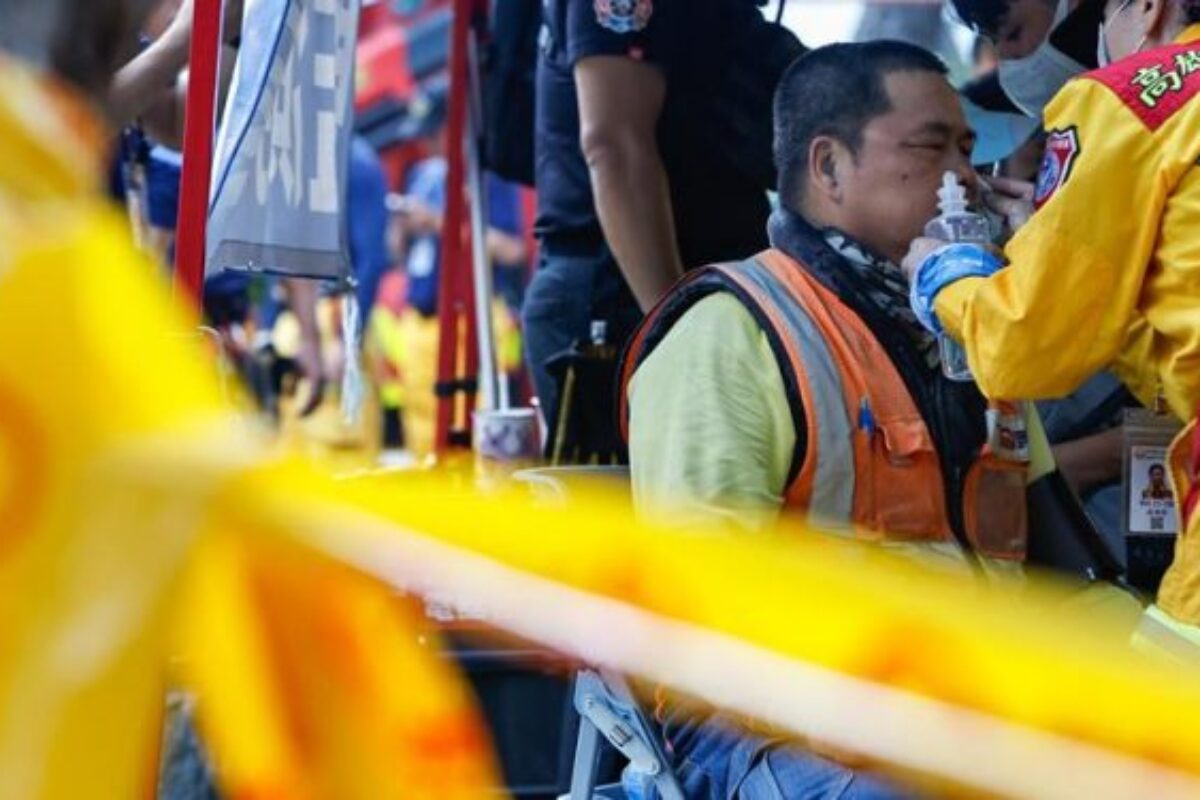 Equipo de rescate busca desesperadamente a 600 personas tras devastador terremoto en Taiwán