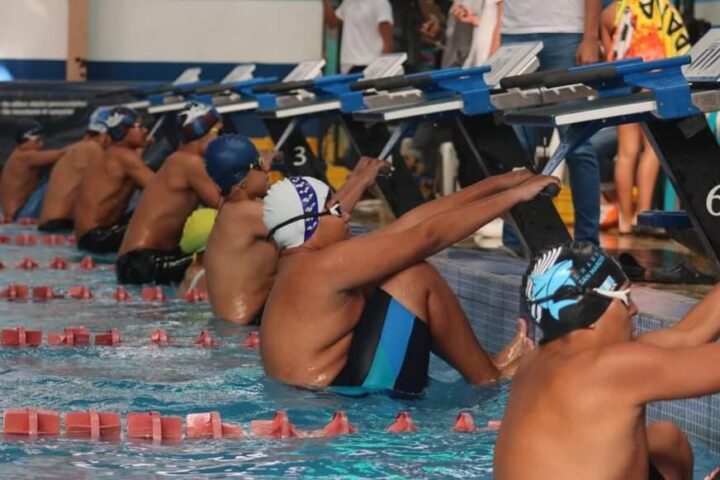 Atletas de natación representarán a Xela en México