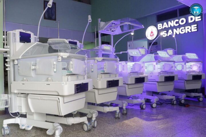Hospital cuenta con nuevas incubadoras
